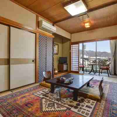 湯志摩の郷 楽水園 Rooms