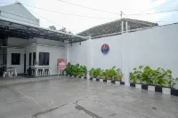 RedDoorz Syariah Near Perempatan Kartasura Hotell i Mayang