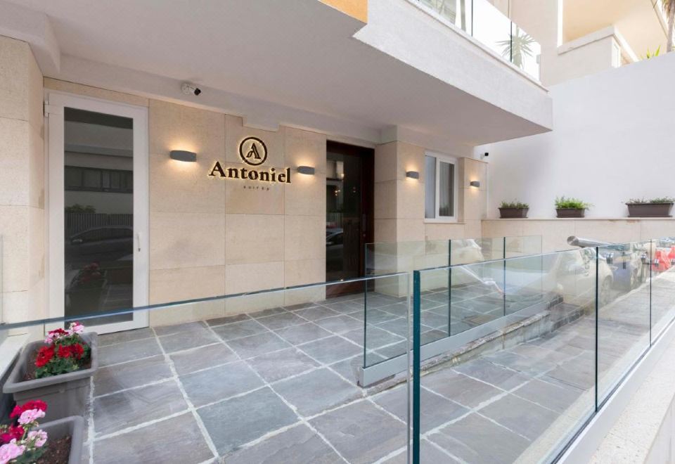 안토니엘 스위트 객실 내부