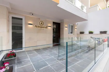 Antoniel Suites