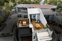 Lorne Beachfront Accommodation - Swimmingpools
