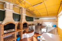 Apartamentos Patio Victoria by Umbral - homestay