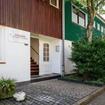 Insulaner Apartments