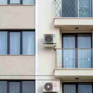 Sunny 1Bdr Apartment Near Center Hotel Exterior