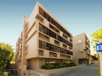 Hotel Los Españoles Plus Hotels near Gran Torre Santiago