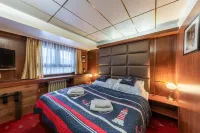 Botel Albatros - Laiva