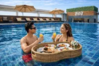 Hotel SOOT - Rooftop Pools
