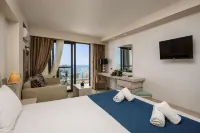 Kamari Beach