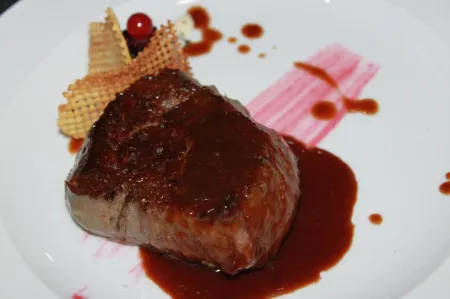 Hotel Restaurante Santa Cruz Отели в г. Вальдепеньяс