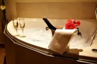 Christiana's Wein&ArtHotel Hotels in Bernkastel-Kues