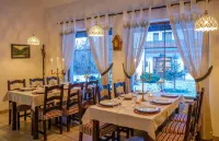 Pensiunea Sibiel Hotels in Решинарі