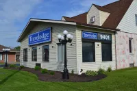 Travelodge by Wyndham Niagara Falls Hotel di Wheatfield