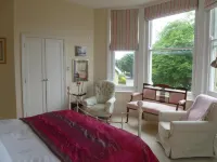 로럴 하우스 베드 & 브렉퍼스트 첼트넘 첼튼엄 호텔