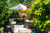 Park Holiday Congress & Wellness Hotel Hotels near Safari Club Odolena Voda