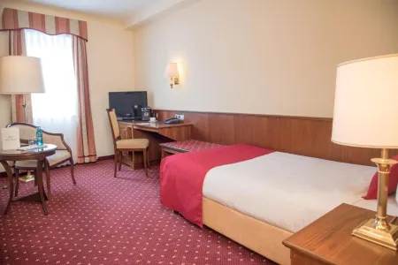 Landhotel Zum Hessenpark Отели в г. Ной-Анспах
