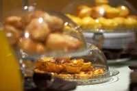 Mercure Lisboa Almada Hotel - breakfast