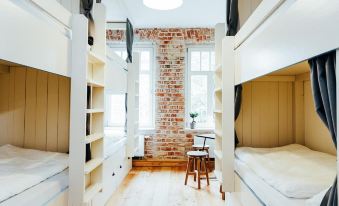 Hostel Multitude