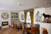 Foyles of Glasbury - bar