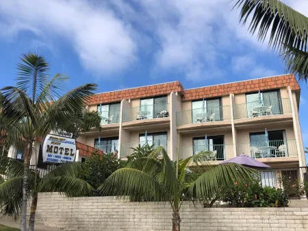 Moonlight Beach Motel