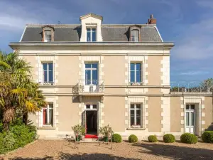 Le Pavillon des Lys - Hôtel Particulier