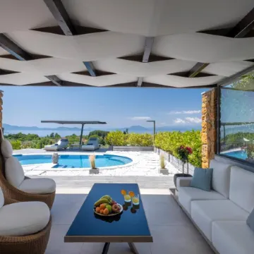 Iakovakis Suites & Spa