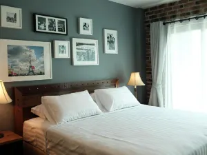 The Brown House Hotel