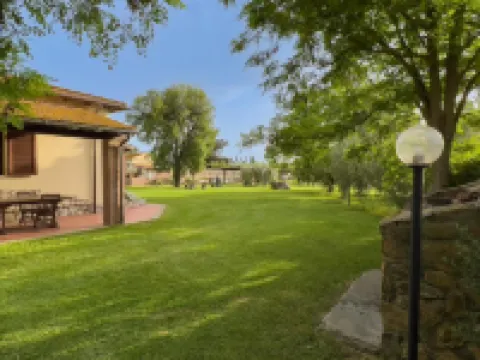 艾格日特日斯莫艾吉拉索爾酒店