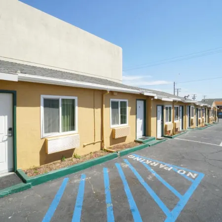 Signal Hill Motel Beach Motel