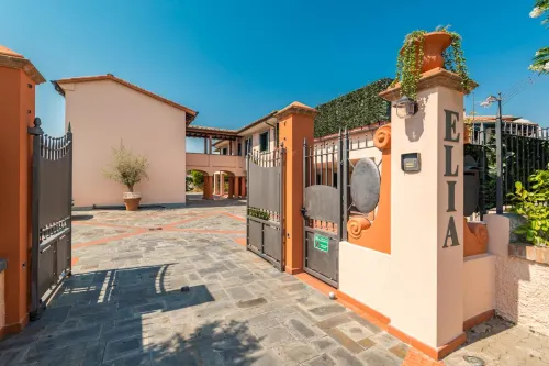 Hotel la Pietra Restaurant Hotels in Fosdinovo