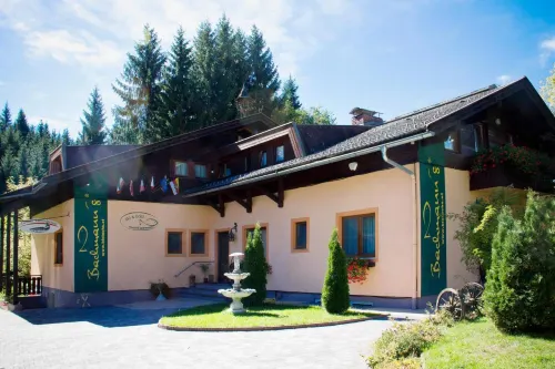 Ski&Bike Nassfeld Apartments Hotels in Weissensee