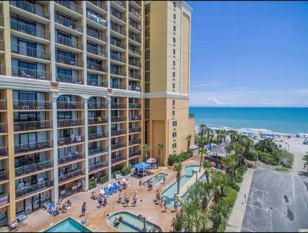 Beautiful Ocean Views, on 15th Floor!