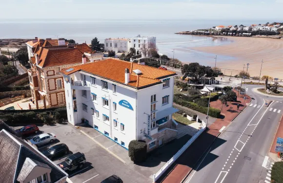 美人魯瓦揚酒店