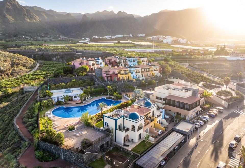 hotel overview picture
