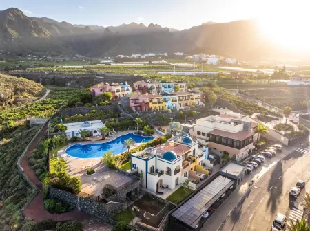 Luz Del Mar Отели в г. Хеновес