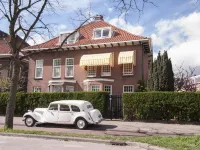 B&B de Schiedamse Suites Отели рядом с достопримечательностью «Эмхавен»