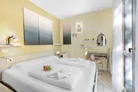 Budget Village Apartments - Porto Letizia