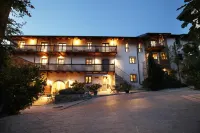 Dvor Apartments and Rooms - Wifi