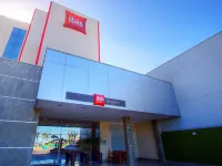 ibis Vitoria Praia de Camburi Hotels near Enseada do Sua