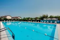 Aparthotel Costa Paradiso - Beach
