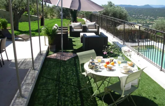 馬斯德拉薩考斯特旅館