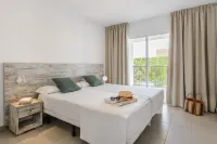 Apartamentos Vibra Riviera Hotels in Bahia de Sant Antoni
