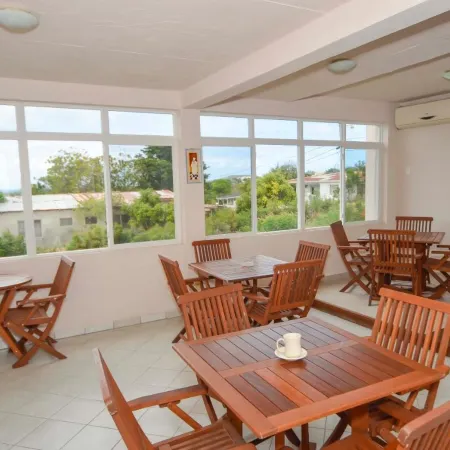 Caribbean Inn and Suites