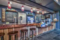 Basecamp Tahoe City Hotel di Olympic Valley