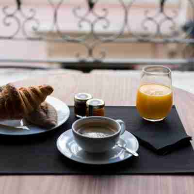 Flora Chiado Apartments Dining/Meeting Rooms