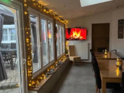 Hotel Zur Wasserburg Hotels in Kerpen