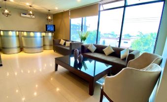 Grand Luxury Hotel Multan