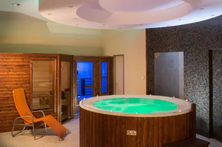 Erzsébet Királyné Szálloda