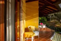 รีทรีท Bougainvillea