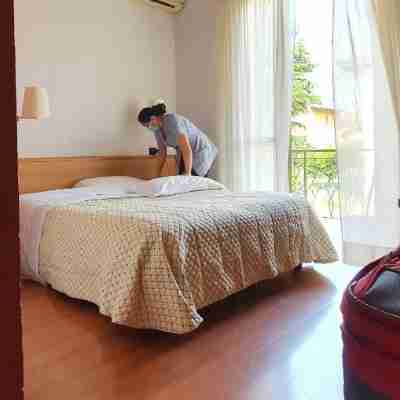 Air Hotel Rooms