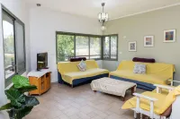 Holiday Home in Galilee Hotel di Yuval